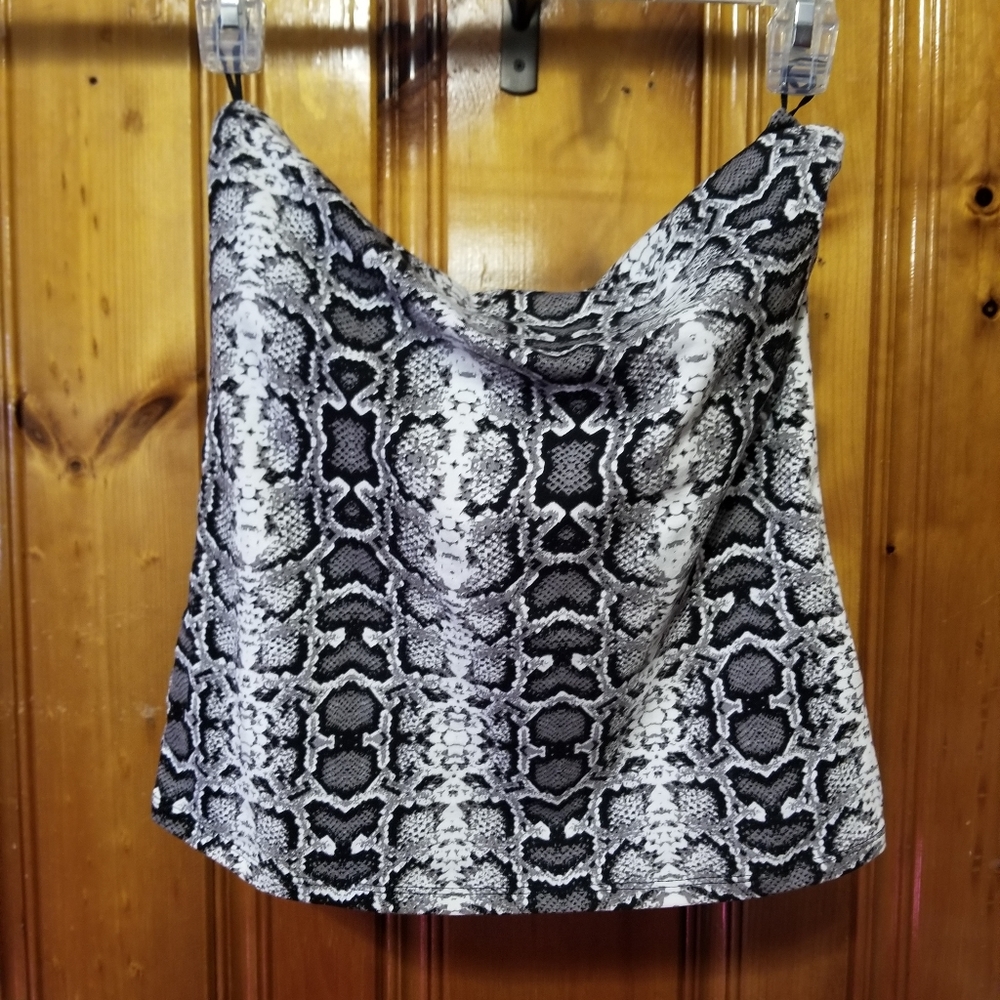Express size M tube top